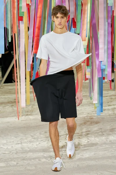 Look 7